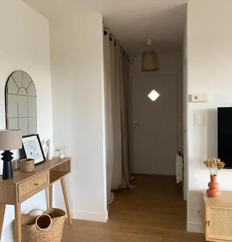 L'echappee Belle - Et Chaleureux アパート